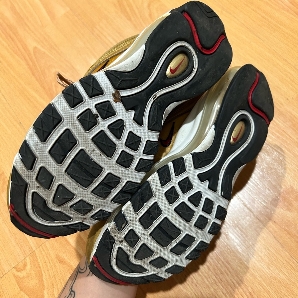 Gold and White Air Cushion Sneakers - Picture 3 of 4